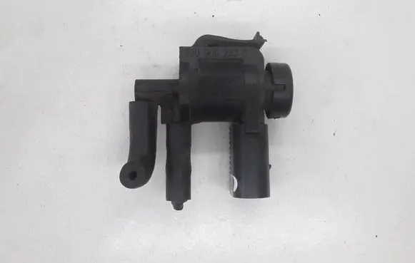 Volkswagen Phaeton Turbo solenoid valve 1J0906283B