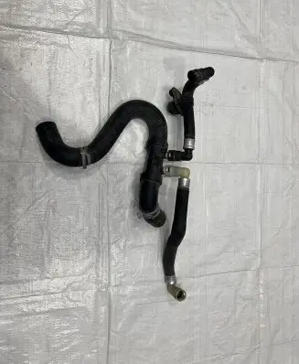 Ford Mustang VI Engine coolant pipe/hose