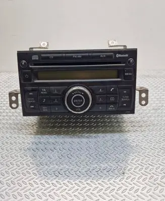 Nissan Note (E11) Radio/CD/DVD/GPS head unit 281859U10A PN3001P 170483