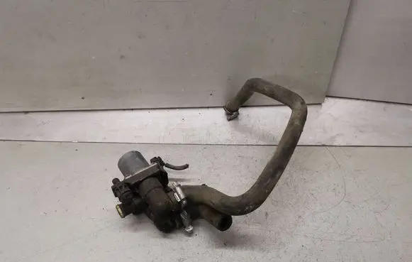 Mercedes-Benz E W124 Coolant heater control valve 1147412015