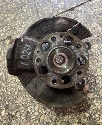 Mercedes-Benz A W168 Front wheel hub
