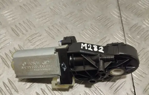 Chrysler Pacifica Seat adjustment motor 6004RA3351