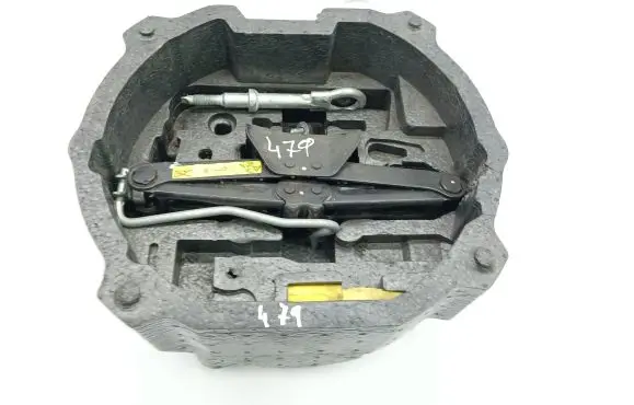 Peugeot 508 Tool set 9681838080