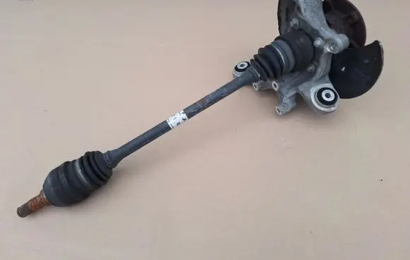 Mercedes-Benz A W176 Rear wheel hub