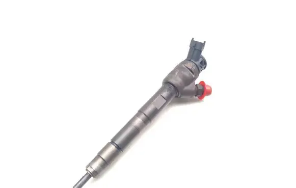Jaguar XE Fuel injector G4D39K546AA 0445110654
