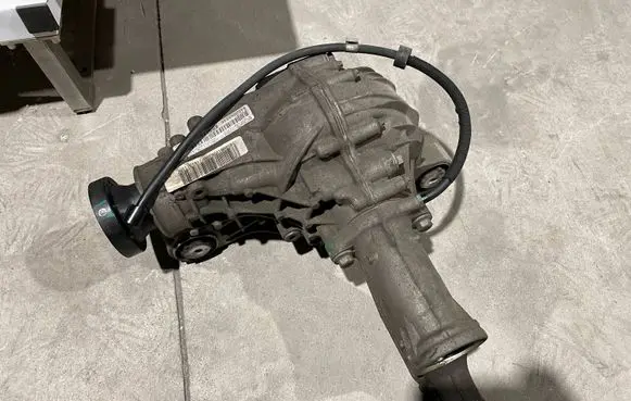 Mercedes-Benz GL X166 Front differential A1663303100 T010001226190 4460060536