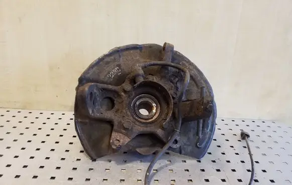 Mitsubishi Pajero Front wheel hub