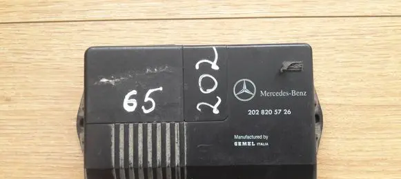 Mercedes-Benz C W202 Other control units/modules 2028205726