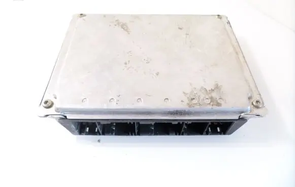 Audi A4 S4 B5 8D Engine control unit/module 0281001811 8D0907401B