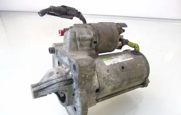 Volvo V70 Starter motor 30659478