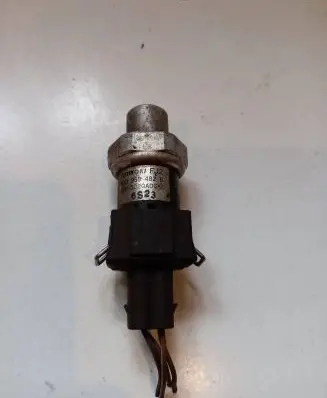 Air conditioning (A/C) pressure sensor