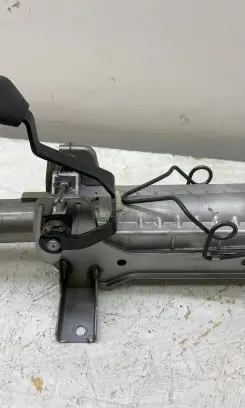 Dodge Durango Steering wheel axle 68271363AB P68271363AB