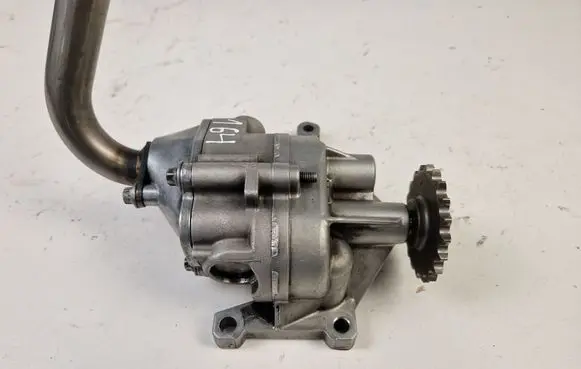 Mercedes-Benz Vito Viano W639 Oil pump 