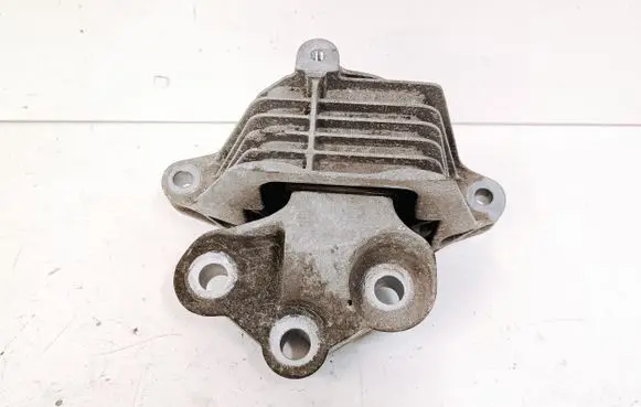 Opel Insignia B Engine mount bracket 84248716 V07480
