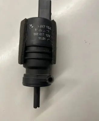 BMW X5 E53 Headlight washer pump 6362154