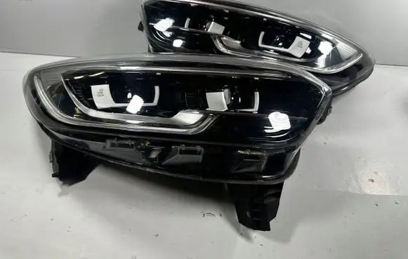 Renault Captur Headlights/headlamps set 