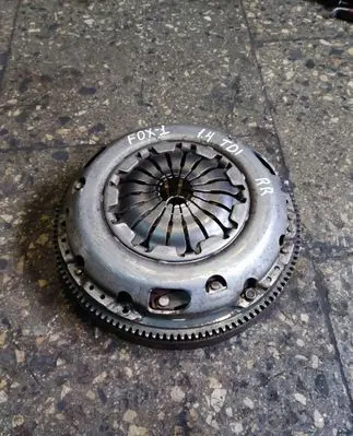 Volkswagen Fox Clutch set kit 045141025B