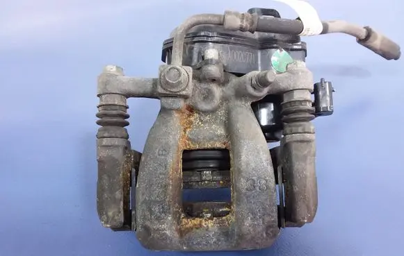Opel Insignia A Rear brake caliper