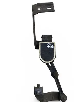Mercedes-Benz GLA W156 X156 Rear air suspension level height sensor A0045429918