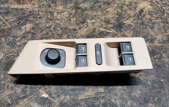 Volkswagen PASSAT B7 Electric window control switch 1K4959857B 3AB857857 1K0959565J