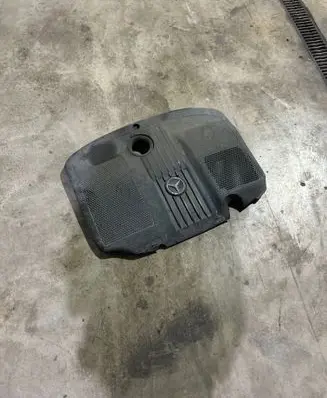 Mercedes-Benz E W212 Engine cover (trim) A6510102767 BBP207401