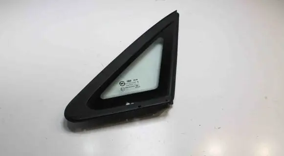 Hyundai i30 Front door vent window glass four-door 43R000083