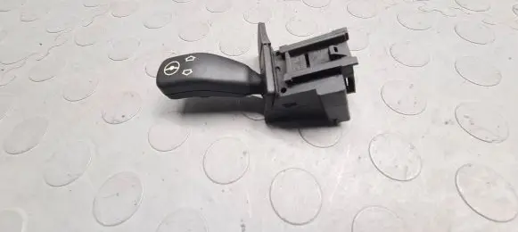 BMW 5 E39 Steering wheel adjustment switch 8373901
