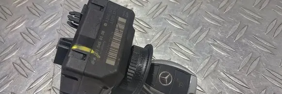 Mercedes-Benz C W204 Ignition lock A2075450108 33003213 33003215
