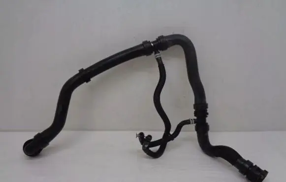 Citroen C5 Aircross Engine coolant pipe/hose 9845755380