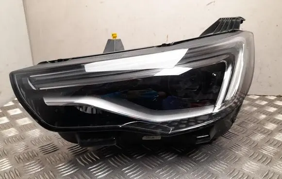 Opel Grandland X Headlight/headlamp YP00016180