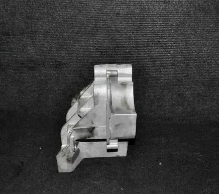 Land Rover Range Rover Evoque L538 Engine mounting bracket 9682877580