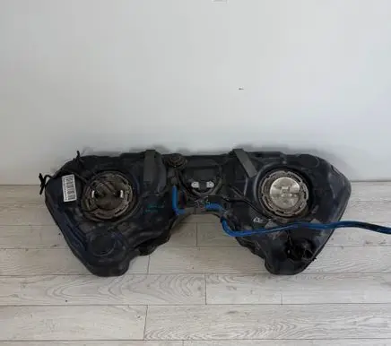 Mercedes-Benz C W204 Fuel tank JFPA2044708301 A2044708301
