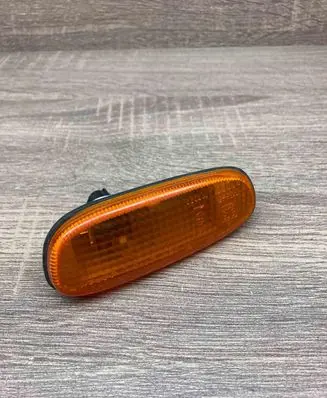 Subaru Impreza I Front fender indicator light OEW2175 12V5W 15535