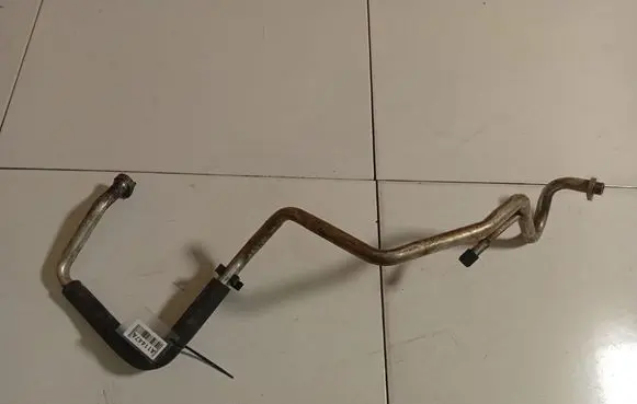 Ford Mondeo MK IV Air conditioning (A/C) pipe/hose