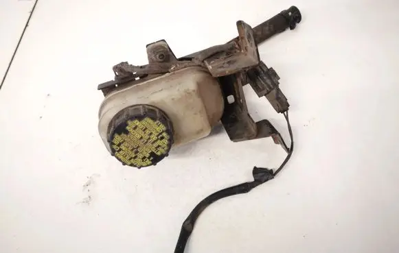 Brake fluid reservoir