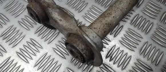 BMW 5 E39 Rear axle beam mounts housing 