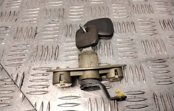 Volvo S80 Tailgate exterior lock 