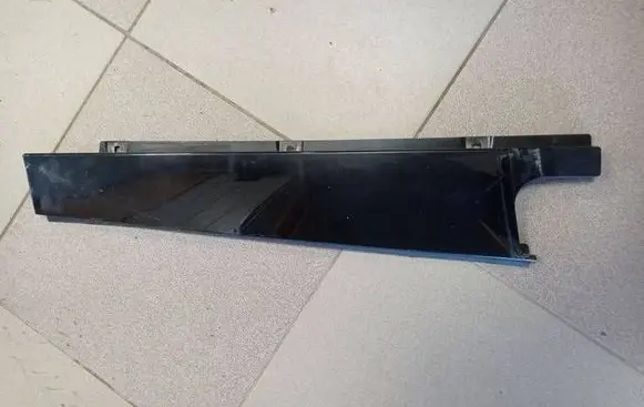 Mercedes-Benz EQS X296 Front door glass trim molding A2966900300 2966900300 7567PA010