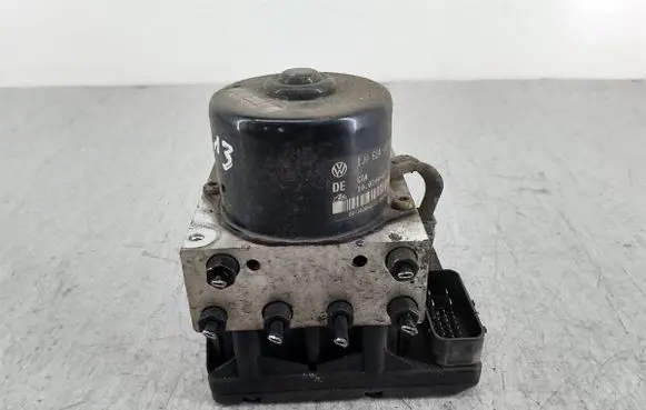 Volkswagen Golf IV ABS Pump 1J0614417A