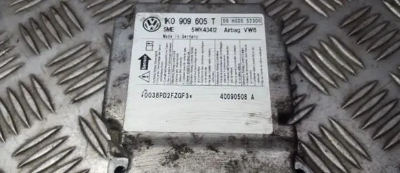 Skoda Octavia Mk2 (1Z) Airbag control unit/module 1K0909605T 5WK43412