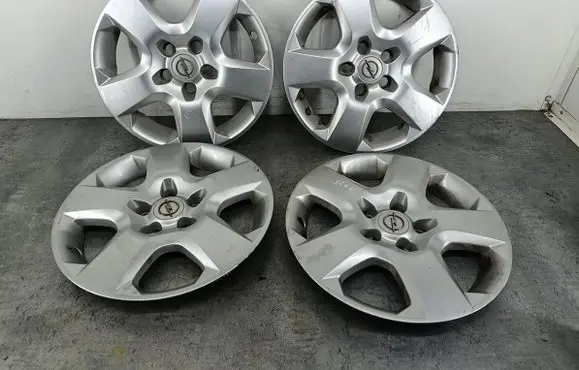Opel Zafira B R16 wheel hub/cap/trim 