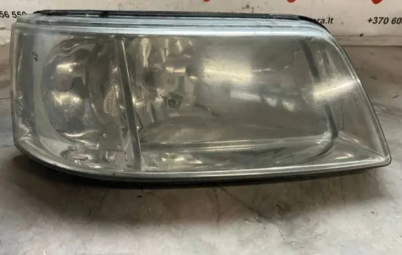 Volkswagen Transporter - Caravelle T5 Headlight/headlamp 1305235
