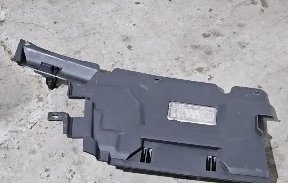 BMW 7 E38 Dashboard lower bottom trim panel 51458125689 726300000