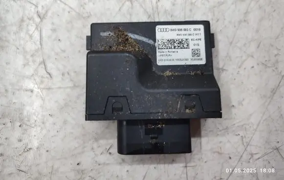 Audi A4 S4 B9 Fuel injection pump control unit/module 8W0906093C
