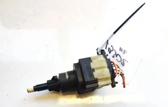 Audi A6 S6 C5 4B Brake pedal sensor switch 1k2945511