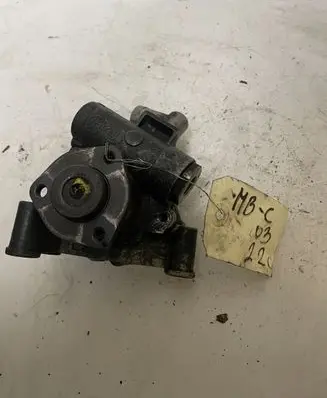 Mercedes-Benz C W203 Power steering pump