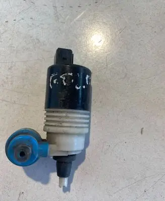 Volkswagen Golf III Windscreen/windshield washer pump 1H6955651