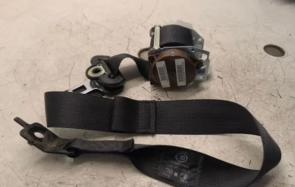 Jeep Grand Cherokee Rear seatbelt 5ME40DX9AA