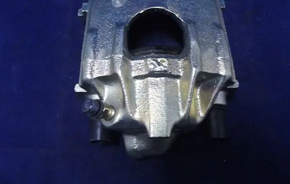 Volkswagen Polo II 86C 2F Front brake caliper 50858 191615123 UBD