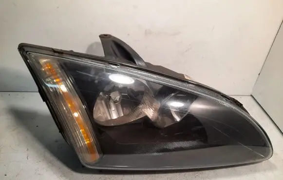 Ford Focus Headlight/headlamp 4M5113W029KB